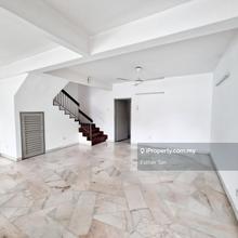 2 Storey Bandar Utama House Facing Field for Rent