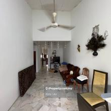 Puchong taman kinrara single storey 1400 sqft