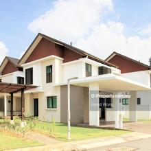 Semi-D house for Sale