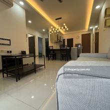 Tri Pinnacle 3 Room 2 Car Park Furnished & Move In Condition 