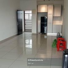 Larkin 3-Bedrooms Serviced Apartment at D Tasek For Sale