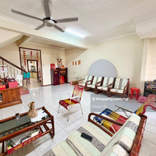 Puj 7. Fully extended. Near to Pavillion 2. Gated guarded. Open facing