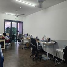 Vista Bangi Fully Furnished Freehold 850sqft 3r/2b/2c For Sale !!