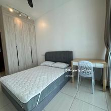 Best Unit Queens Residence 250sf Move In Condition 1 Carpark With Wifi