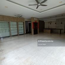 Bandar Kinrara Bungalow Fully extended Renovated well kept