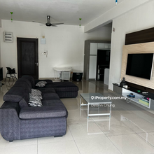 8 petaling condo for sale