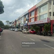 Taman Molek @ Ground Floor Shoplot For Rent