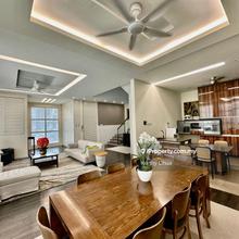3-Story Zero Lot Bungalow