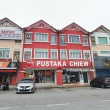 Facing Main Road 3 Storey Shoplot Kuala Selangor For Sale