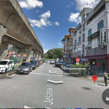 Jelatek Bussiness Parc Shop For Sale