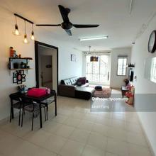 Freehold! Below market price! View to offer! Many unit to view!