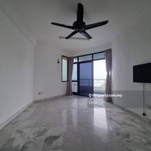 Best Buy ! Original Unit; 3 Balcony ; Low Floor ; Sea View 