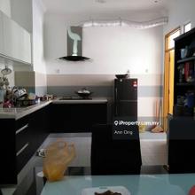 High floor Bukit Oug Condominium Rm400k 5r2b tenanted
