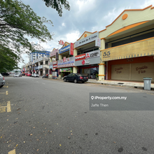 Taman Batu Berendam Putra commercial lot Ground floor  