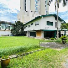 Commercial bungalow for Rent