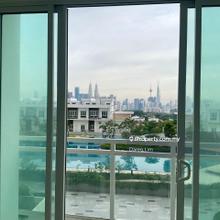 D Brightton, Titiwangsa
