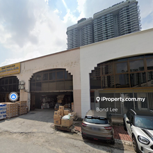 1.5 Storey Factory