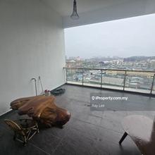 Ready to move in, huge balcony, 3 carparks, walking to lrt