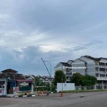Tanjung Puteri Resort Apartment For Rent