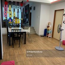 Second floor Townhouse Freehold for Sale