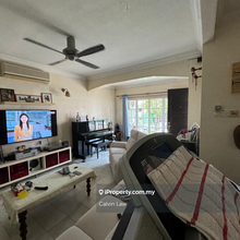 Good location walk to Puay chai school 