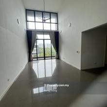 Azelia Residence Sri Damansara, High Ceiling Semi Furnish 2 Carparks