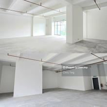 Ampang Shop lot (Facing Main Road) ready move in