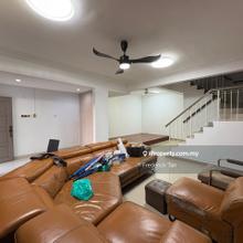 Laman Rimbunan 2.5 Storey