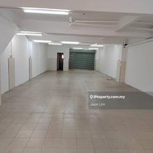 Facing Field 20x70 Ground Floor Shop Bukit Tinggi 1 Klang For Rent