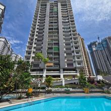 A Quiet & Spacious unit with Great View.