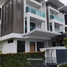 3 storey brand new link terrace corner house
