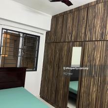 Axis Residence condo, Near Lrt Pandan Indah! Taman Cempaka, Ampang! 