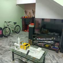 Terrace house for Sale