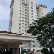 Penthouse in a Very Low Density Condominium