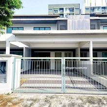 Terrace house for Sale