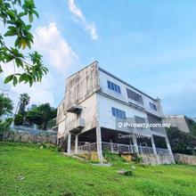 Big Bungalow Land come with Old Bungalow 