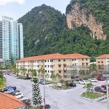 Permai Lake View Apartments