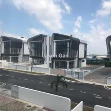 Semi-D factory for Sale in Pulau Meranti, Puchong