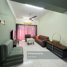 Sri Raya Penthouse For sale