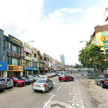 Exclusive 3 Storey Shop at Jalan Radin Bagus for Sale