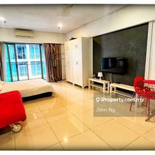 City Living at Its Best : Studio in Mercu Summer Suites!