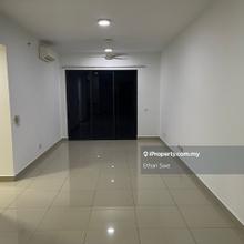 Low Floor/Basic unit/Non Bumi/Unblock View/Well Kept Best Deall Unit