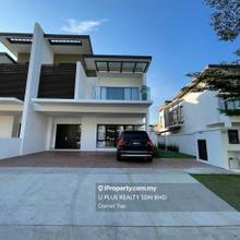 Semi-D house for Sale