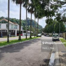 Limited 1.018 acre bungalow land