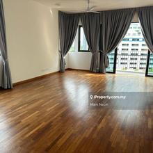 Corner Unit - Renovated - 2 Carpark