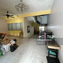 Terrace house for Sale
