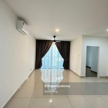 Aratre partly furnished 2r2b w/2carpark 5mins to lrt