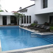 Unique Bungalow