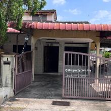 Corner Terrace at Lahat For Sale