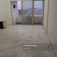Kekwa Apartment, Taman Putra Perdana, Puchong for Sale
